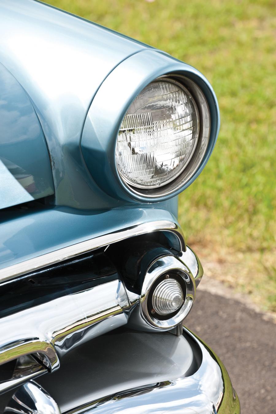  Ford Crestline Skyliner V8 1954 года  (фото 18 из 75)
